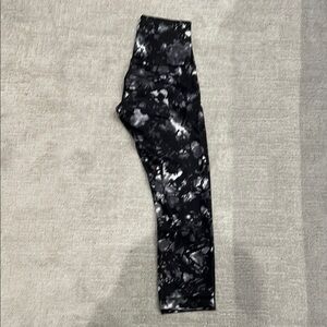 lululemon athletica Black and Gray Capris
